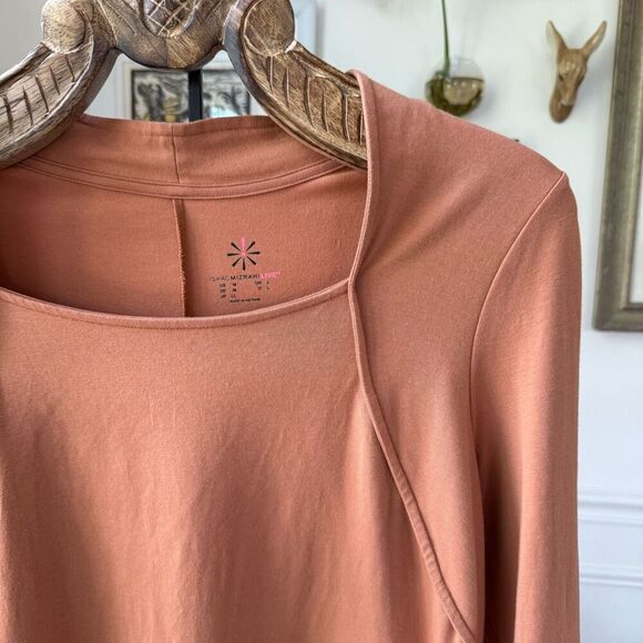 Isaac Mizrahi Live Caramel Color Square Neck Tshirt M - Picture 1 of 7